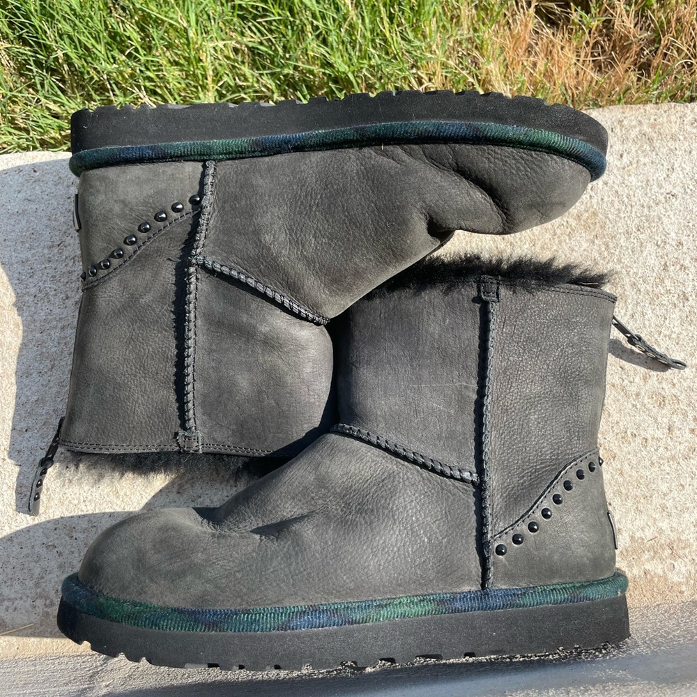 UGG Australia Women's Black Winter Boots